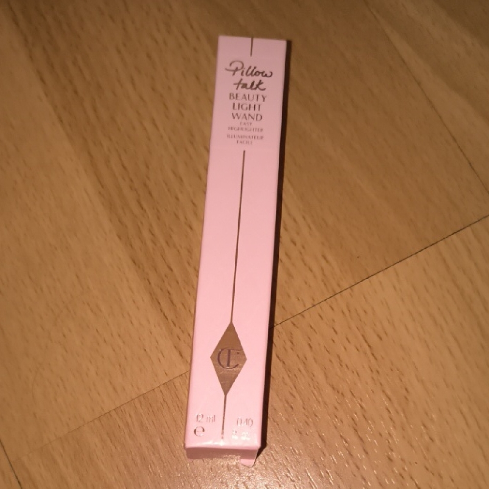 NWT Charlotte Tilbury | Pillow Talk Beauty Light Wand - Pink